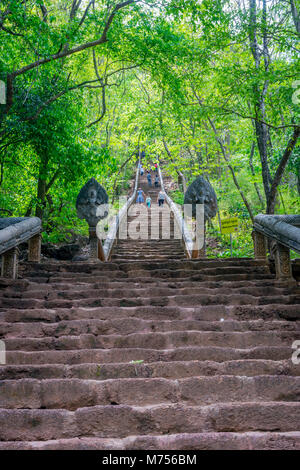 Escalier vers le temple Wat Banan, Battambang, Cambodge Banque D'Images