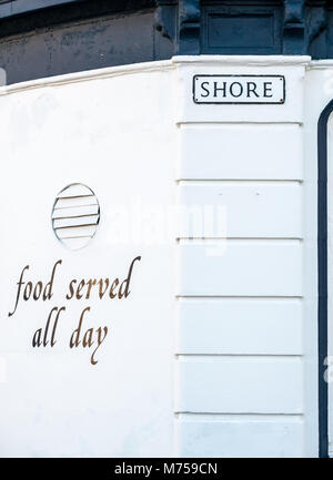 Le Shore street sign sur les pêcheurs restaurant/, Leith, Edinburgh, Ecosse, Royaume-Uni Banque D'Images