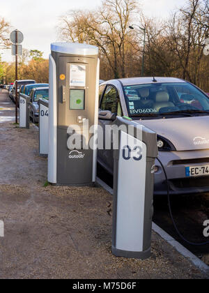 Autolib , le libre-service de véhicules électriques, Paris, Ile de France, France Banque D'Images