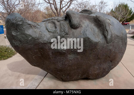 Une sculpture en bronze "Cervantes", 1997 par Charles Strong Banque D'Images