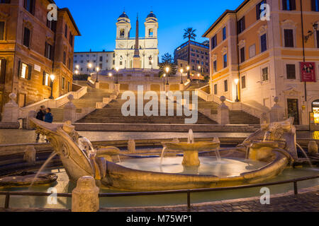 La place d'Espagne (Scalinata di Trinità dei Monti), Rome, Italie, entre Piazza di Spagna et la Piazza Trinità dei Monti et de l'église Trinità dei Monti. Banque D'Images