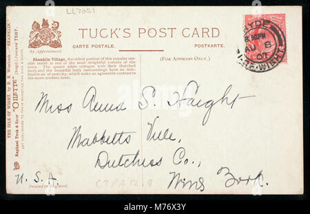 Shanklin Village, un endroit pittoresque sur l'île de Wight, mettant en valeur son architecture de village et le charme côtier. La région est connue pour son importance historique et sa culture locale. Banque D'Images