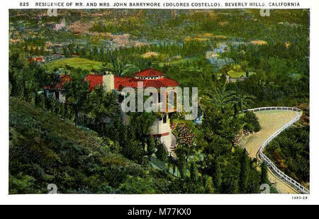 Cette image représente la résidence de Mr. et Mrs. John Barrymore (Dolores Costello), capturée sous NBY 7720. Il met en lumière la maison de ces personnalités éminentes dans l'industrie du divertissement. Banque D'Images