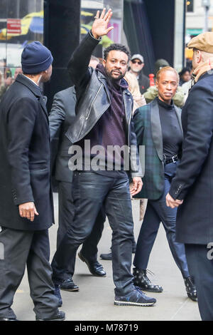 Le chanteur jamaïcain Shaggy est vu quitter une émission de télévision 'Good Morning America' à Manhattan dans la ville de New York aux États-Unis ce vendredi, 09. (PHOTO : WILLIAM VOLCOV/BRÉSIL PHOTO PRESSE) Banque D'Images