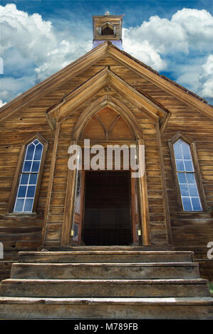 L'extérieur d'une église méthodiste de Bodie Ghost Town, dans la région de Bodie State Historic Park, CA USA Banque D'Images