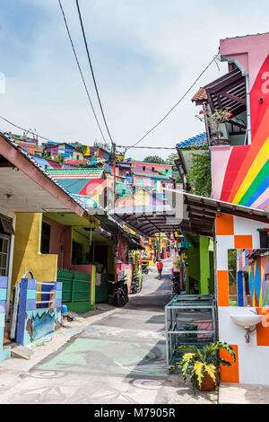 Kampung Pelangi dans Semarang Indonésie Banque D'Images