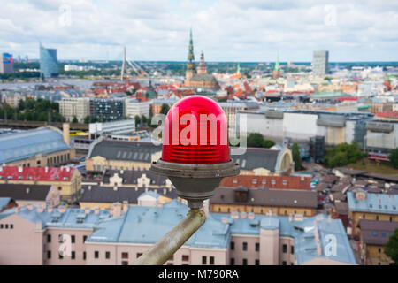 Témoin Aircraft à Académie des sciences de Lettonie(construction Zinatnu) akademija. La ville de Riga sur l'arrière-plan. La Lettonie Banque D'Images