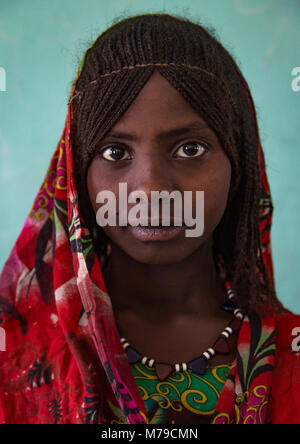 Fille de la tribu afar voilées à l'école, région Afar, Semera, Ethiopie Banque D'Images