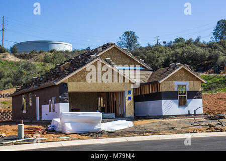 La construction d'une nouvelle maison à la base de la Colline Banque D'Images