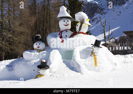 La grande à l'snowmens Sexten ski resort en Italie Banque D'Images