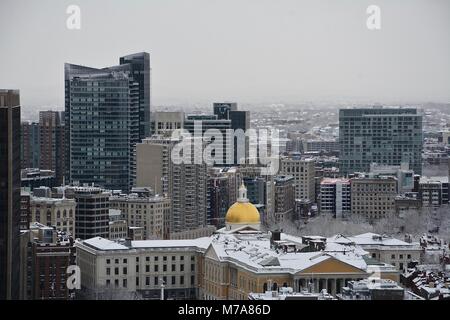 Boston a vu de dessus après un hiver Nor'Easter. Boston, Massachusetts, États-Unis Banque D'Images