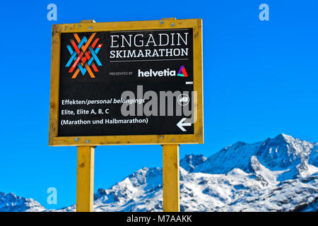 Informations inscription pour l'événement sportif annuel Marathon de ski de l'Engadine, Maloja, Engadine, Grisons, Suisse Banque D'Images