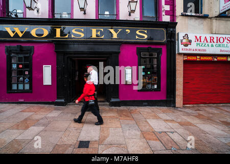 Impression générale de la ville de Bangor, Wolseys bar & restaurant, l'Irlande du Nord Banque D'Images