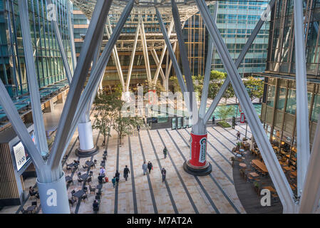 Le Japon, la ville de Tokyo, Roppongi, quartier Midtown Complex Bldg. Banque D'Images