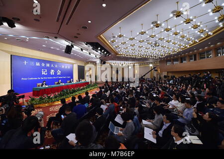 Beijing, Chine. Mar 10, 2018. Une conférence de presse sur la réforme et le développement des entreprises d'État est tenu en marge de la première session de la 13e Congrès National du Peuple à Beijing, capitale de la Chine, 10 mars 2018. Crédit : Li Xin/Xinhua/Alamy Live News Banque D'Images