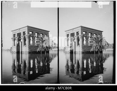 Vues égyptien ; Assouan et de Philae. Kiosque à Philae, à la S.W., prises à partir d'un bateau LOC.01579 matpc Banque D'Images