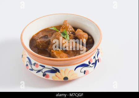 Close-up of mutton curry servi dans un bol Banque D'Images