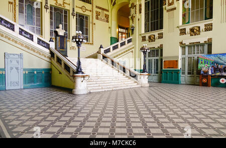 Saint-pétersbourg, Russie - Oct 7, 2016. L'intérieur Art Nouveau de la gare Vitebskiy à Saint-Pétersbourg, en Russie. Banque D'Images