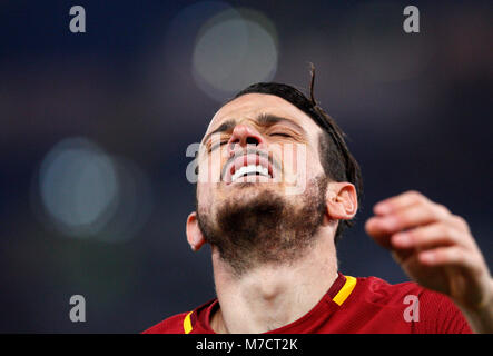 Rome, Italie. 09Th Mar, 2018. Roma Alessandro Florenzi s réagit au cours de la Serie A match de foot entre Rome et Turin au stade olympique. Roma a gagné 3-0. Credit : Riccardo De Luca/Pacific Press/Alamy Live News Banque D'Images