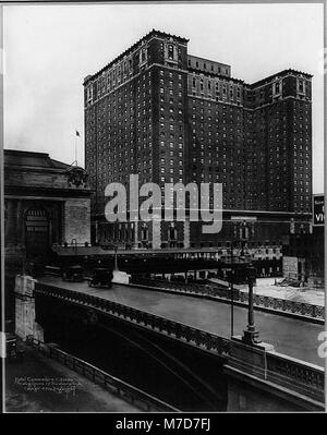 Hotel Commodore, Pershing Square, 42e rue et Lexington Avenue, New York City. Rcac2001703902 Banque D'Images