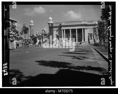 La colonie du Kenya. Nairobi. MacMillan Library et la mosquée indienne matpc LOC.00372 Banque D'Images