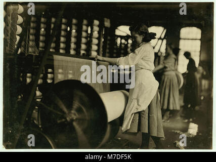 Lincoln les usines de coton, Evansville, Indiana Filles à machine à tisser ; warpers. LOC.01336 clb Banque D'Images