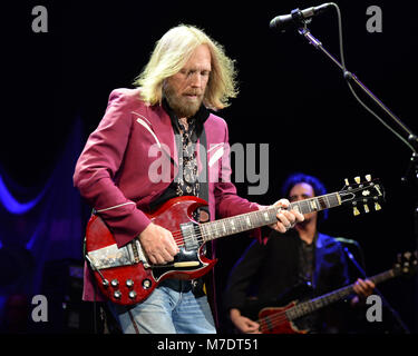 WEST PALM BEACH - 20 SEPTEMBRE : Tom Petty de Tom Petty and the Heartbreakers effectuer à l'Amphithéâtre Cruzan le 20 septembre, 20 personnes : Tom Petty Banque D'Images