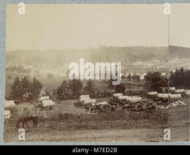 Une vue panoramique du campement de l'armée du Potomac à Cumberland Landing sur la rivière Pamunkey, en Virginie, prise en mai 1862, montrant la configuration et l'organisation de l'armée de l'Union pendant la guerre de Sécession. Banque D'Images