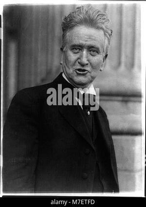 Portrait du sénateur Robert Lafollette, un éminent politicien progressiste du Wisconsin. Il était connu pour son plaidoyer en faveur des réformes et son rôle dans le mouvement progressiste. Banque D'Images