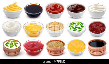 Ensemble de différentes sauces isolé sur fond blanc avec clipping path Banque D'Images