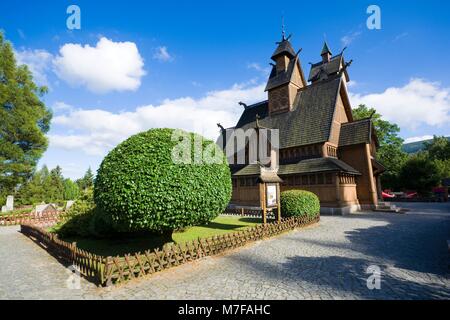 Église norvégienne médiévale transférée de Vang en Norvège et re-érigée en 1842 à Karpacz, Pologne Banque D'Images