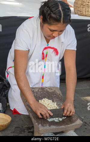 Oaxaca, Oaxaca, Mexique - Les membres des communautés autochtones de tout l'état de Oaxaca a célébré le DÃ-a Internacional de la Lengua Materna, ou t Banque D'Images