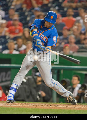 New York Mets droit fielder Brandon Nimmo (9) chauves-souris dans la cinquième manche contre les Nationals de Washington au Championnat National Park de Washington, D.C. le mardi, Juin 28, 2016. Les nationaux a gagné le match 5 - 0. Credit : Ron Sachs / CNP/MediaPunch ***POUR UN USAGE ÉDITORIAL UNIQUEMENT*** Banque D'Images