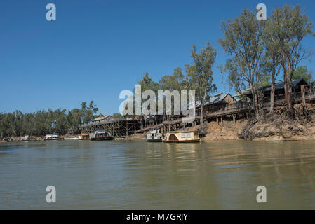 Paddle Steamers amarré au port historique de Echuca sur la rivière Murray. Dans les années 1870, l'Australie a été Echuca plus grand port intérieur. Banque D'Images