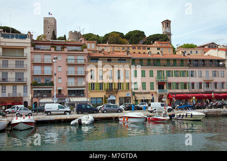 Vieux Port Vieux Port et de la vieille ville du Suquet, Cannes, Côte d'Azur, France Sud, France, Europe Banque D'Images