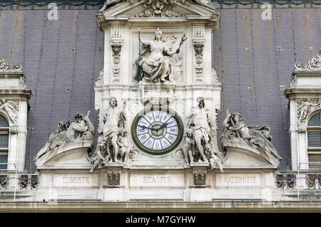 Liberte, Egalite, Fraternite devise in Paris City Hall Building. France Banque D'Images