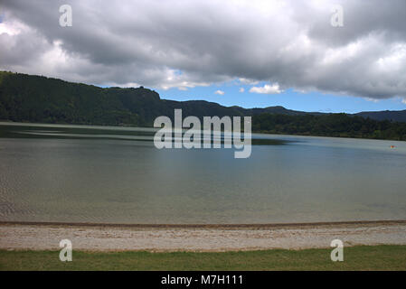 Caldeira da Lagoa das furnas sur l'île de Sao Miguel, Açores, Portugal Banque D'Images