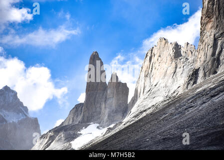 Des pics de montagne dans le Parc National Torres del Paine, Patagonie, Chili Banque D'Images