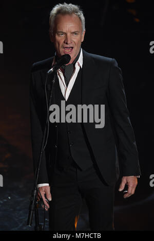 68ème Festival de Sanremo annuel - Performances comprend : Sting Où : San Remo, Italie Quand : 07 Feb 2018 Credit : IPA/WENN.com **Uniquement disponible pour publication au Royaume-Uni, USA, Allemagne, Autriche, Suisse**