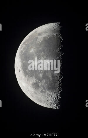 Les 21 jours à la baisse au dernier trimestre lune. Banque D'Images