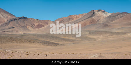 Vue panoramique sur le désert de Salvador Dali dans Eduardo Avaroa, Réserve nationale de faune andine Bolivie - Amérique du Sud Banque D'Images