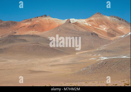 Vue panoramique sur le désert de Salvador Dali dans Eduardo Avaroa, Réserve nationale de faune andine Bolivie - Amérique du Sud Banque D'Images