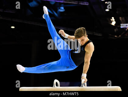 Liverpool, Royaume-Uni. 10 mars, 2018. Sam Oldham fait concurrence sur le cheval d'arçons lors de l'homme de la concurrence All-Round Gymnastique 2018 Championnats britanniques à l'Echo Arena le Samedi, 10 mars 2018. LIVERPOOL EN ANGLETERRE. Credit : Crédit : Wu G Taka Taka Wu/Alamy Live News Banque D'Images