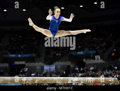 Liverpool, Royaume-Uni. 10 mars, 2018. Holly Jones fait concurrence à la poutre lors de la féministe All-Round competition de la gymnastique 2018 Championnats britanniques à l'Echo Arena le Samedi, 10 mars 2018. LIVERPOOL EN ANGLETERRE. Credit : Crédit : Wu G Taka Taka Wu/Alamy Live News Banque D'Images