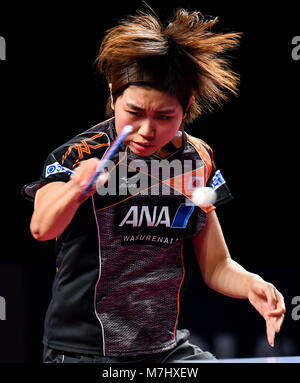 Doha. Mar 10, 2018. Hitomi Sato du Japon renvoie la balle pendant le match quart féminin contre Liu Shiwen de Chine à l'ITTF World Tour Platinum, l'Open du Qatar dans la capitale du Qatar Doha le 10 mars 2018. Hitomi Sato a perdu par 1-4. Credit : Nikku/Xinhua/Alamy Live News Banque D'Images