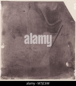 Une photographie de William Henry Fox Talbot intitulée 'Harfe'. Cette image est l'une de ses œuvres notables dans le domaine de la photographie précoce. Banque D'Images