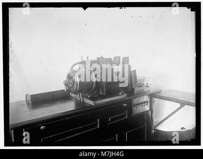 La machine de tabulation du U.S. Census Bureau, un élément clé de la technologie utilisée pour le traitement des données et le comptage de la population. La machine a révolutionné l'efficacité du processus de recensement au début du XXe siècle. Banque D'Images