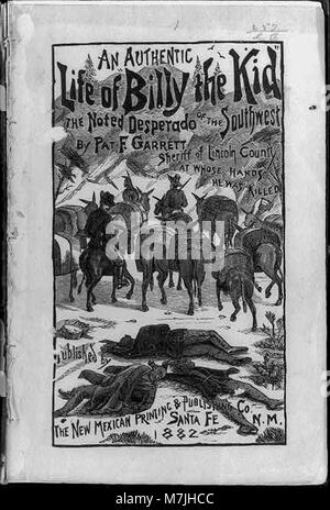 Couvrir de F. Pat Garrett, une authentique vie de Billy the Kid, le noté Desperado du sud-ouest, illustré de 2 hommes avec les chevaux équitation loin de morts gisant sur le sol RCAC2002716111 Banque D'Images