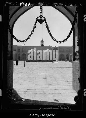 L'Iraq. Kadimain, troisième ville sainte de l'Shite musulmans (c.-à-d., les musulmans). Cour de la mosquée LOC.16063 matpc Banque D'Images