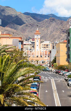 Santa Cruz de Tenerife, Espagne - 3 mai 2012 : Marché Municipal en Afrique de Nuestra Senora de la Recova ou Marché Municipal Notre Dame d'Afrique La Recova sho Banque D'Images